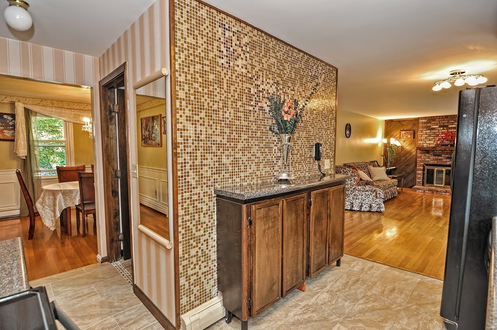 3 Roberta Road Sharon, MA 02067 - Photo 12 of 30 Gallery Image 12