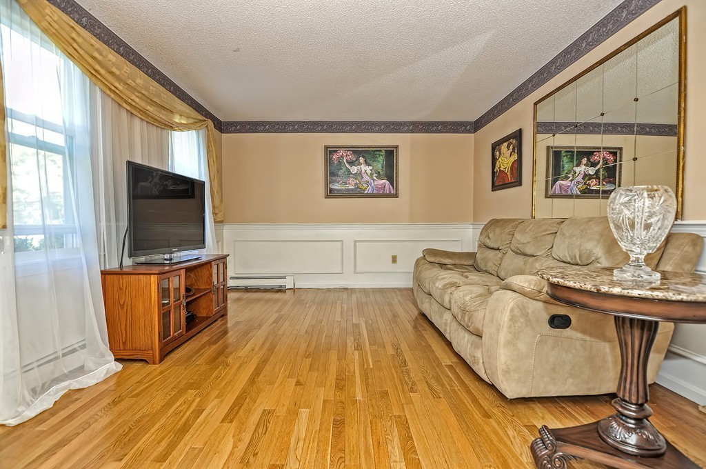 3 Roberta Road Sharon, MA 02067 - Photo 4 of 30 Gallery Image 4