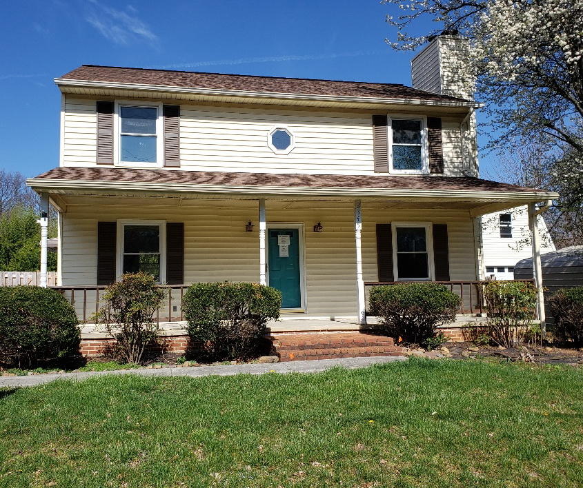 2345 Twelve Oclock Knob Road Salem, VA 24153 - Photo 1 of 17 FRONT