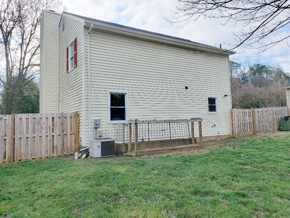 2345 Twelve Oclock Knob Road Salem, VA 24153 - Photo 11 of 17 IMG_9178_12