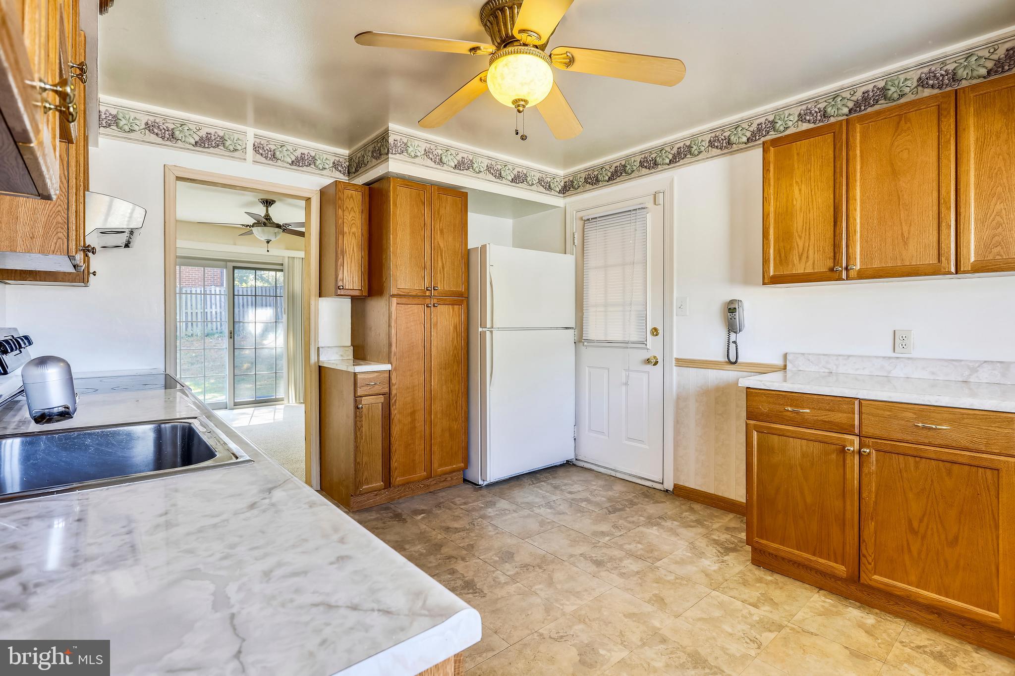 400 University Boulevard West Silver Spring, MD 20901 - Photo 15 of 56 Kitchen