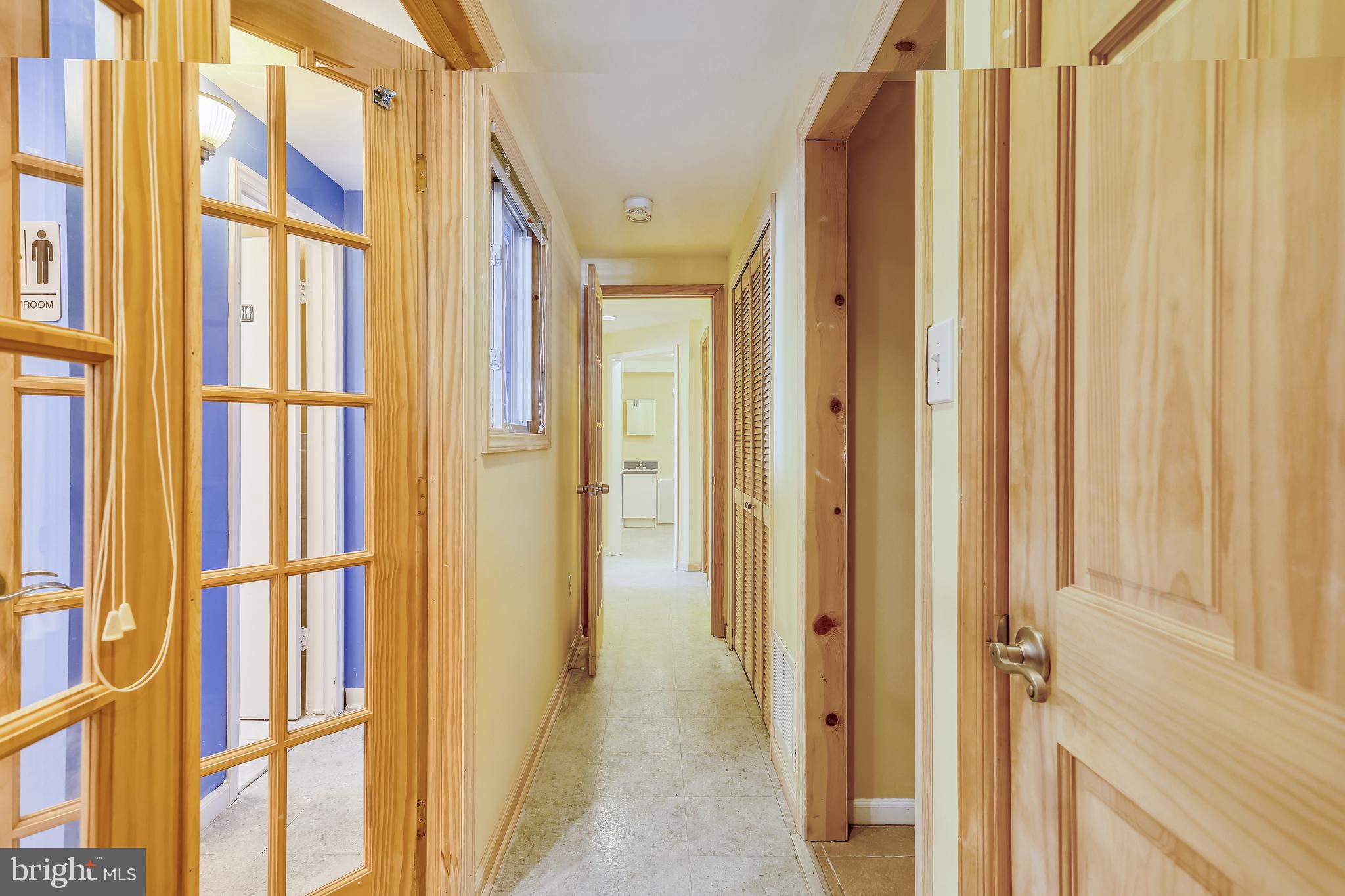 400 University Boulevard West Silver Spring, MD 20901 - Photo 32 of 56 Hallway