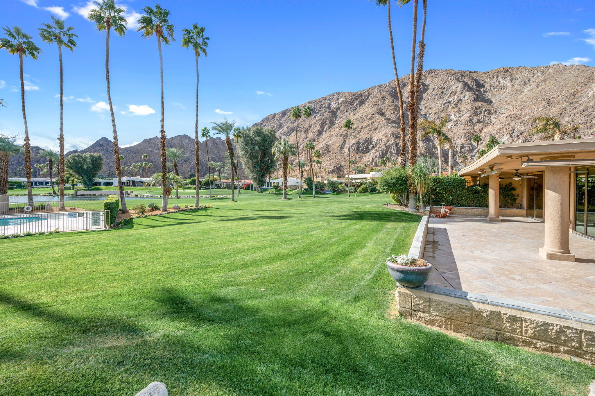 77675 Seminole Road Indian Wells, CA 92210 - Photo 36 of 40 a view of a park with palm trees