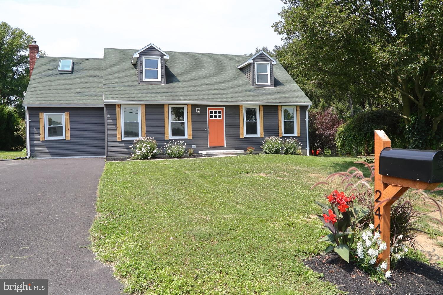 244 Hilldale Road Pequea, PA 17565 - Photo 2 of 46