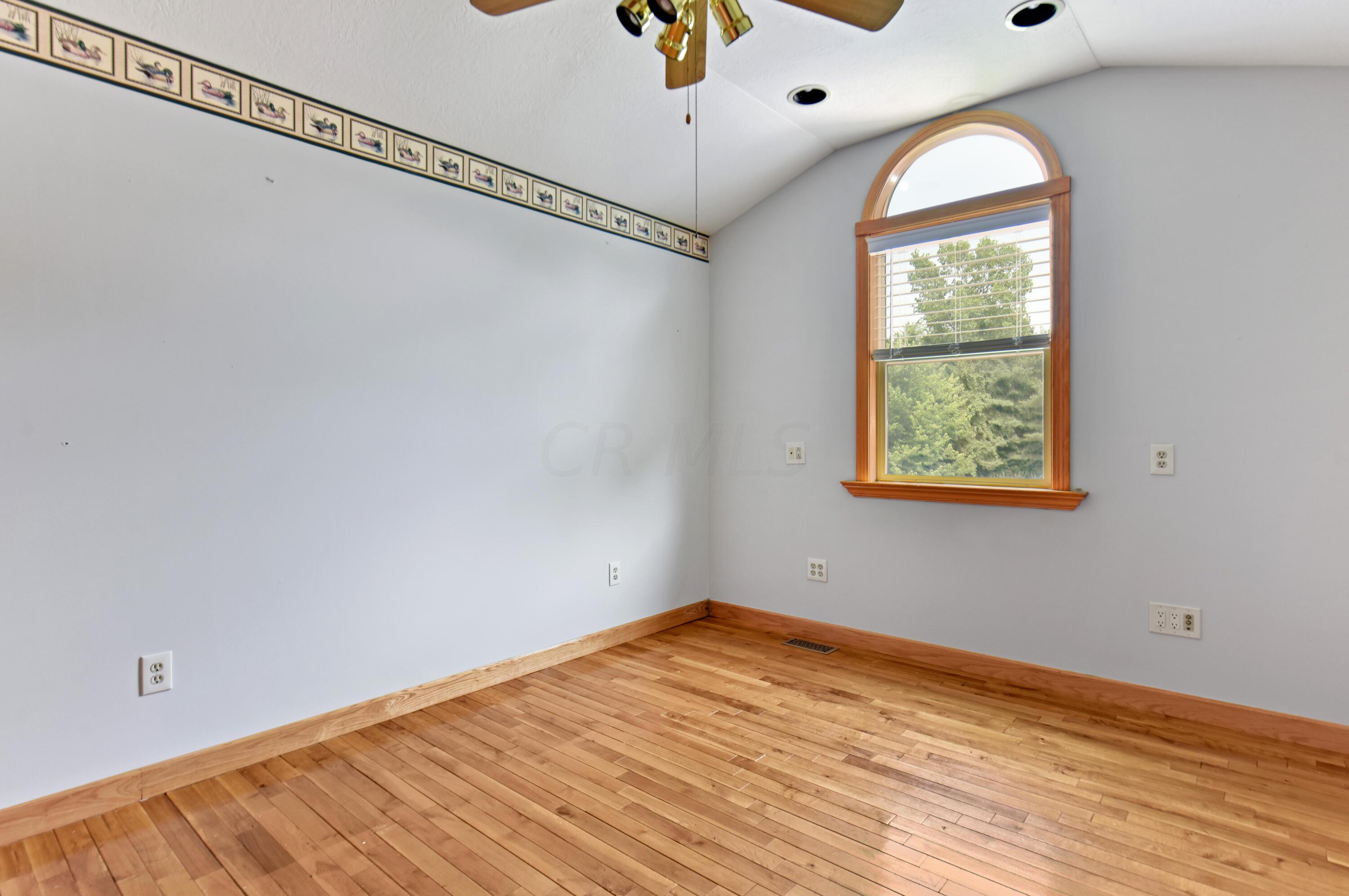 10216 Taylor Road Southwest Etna, OH 43068 - Photo 23 of 69 Bedroom 2