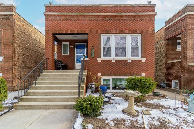 $290,000 | 3441 Gunderson Avenue, Berwyn, IL 60402