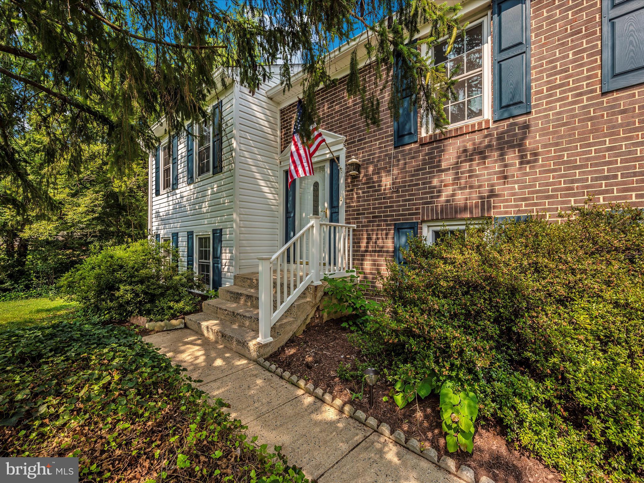 17109 Chiswell Road Poolesville, MD 20837 - Photo 3 of 51