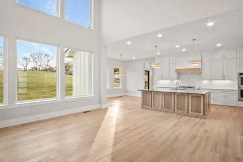 $2,999,995 | 8124 Boiling Spgs Place, Brentwood, TN 37027