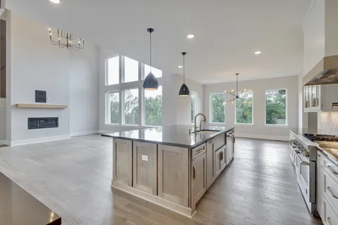 $2,999,995 | 8124 Boiling Spgs Place, Brentwood, TN 37027