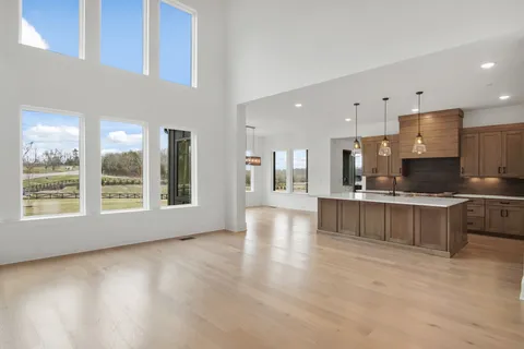 $2,999,995 | 8124 Boiling Spgs Place, Brentwood, TN 37027