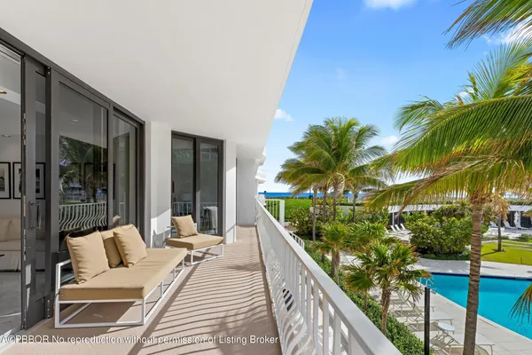 $2,695,000 | 2000 South Ocean Boulevard, Unit 107N, Palm Beach, FL 33480