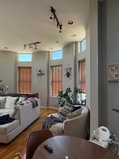 $2,800 | 1910 South State Street, Unit 409, Chicago, IL 60616