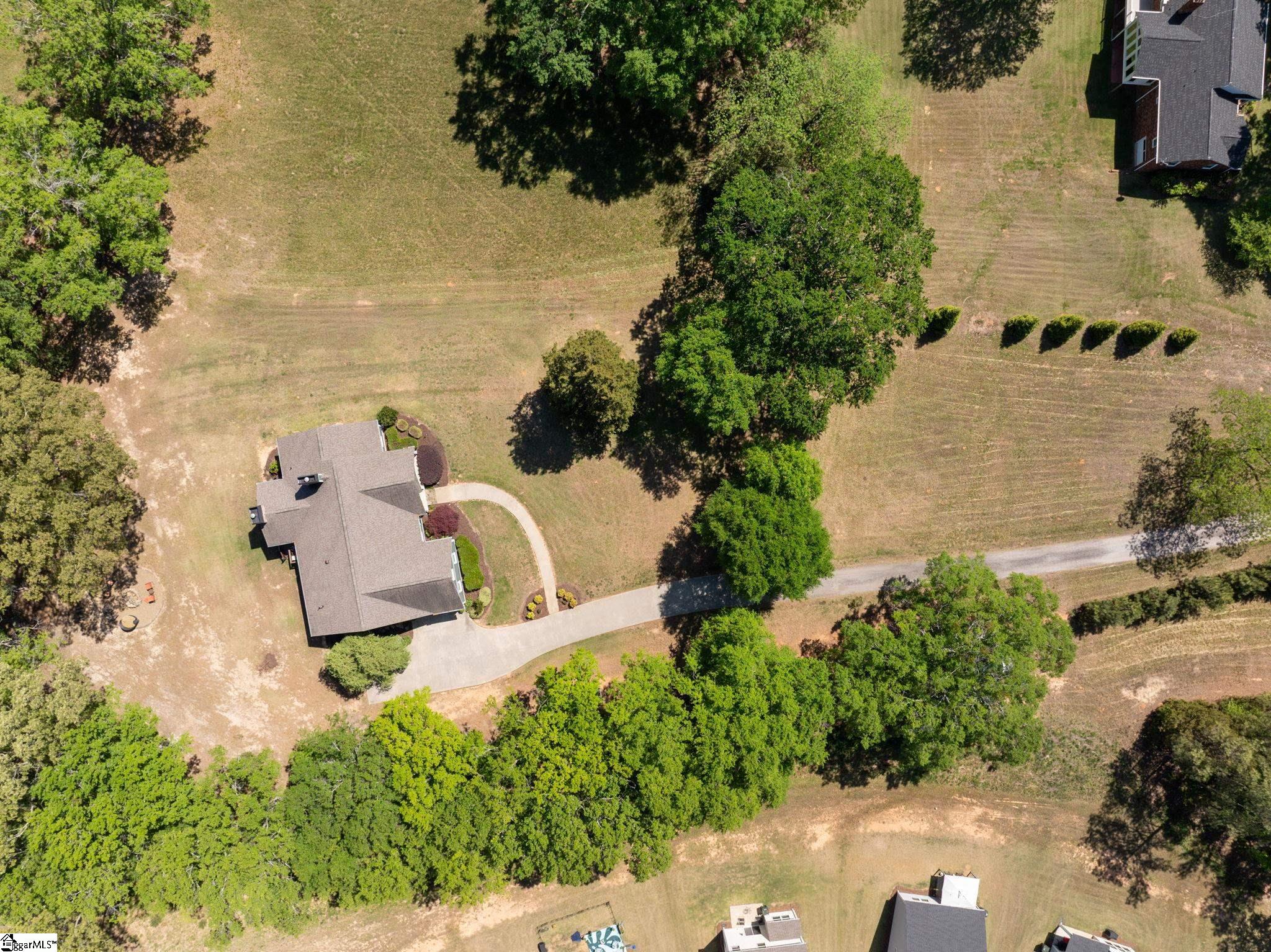 95 Triangle Pine Road Fountain Inn, SC 29644 - Photo 6 of 40 Gallery Image 6