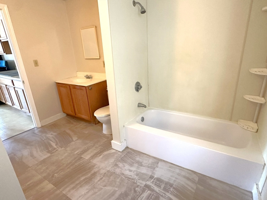 177 Nashua Street, Unit 5 Fall River, MA 02721 - Photo 8 of 18 Gallery Image 8