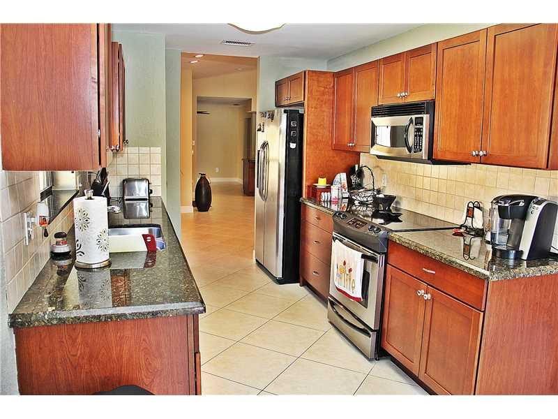 21452 Bridgeview Drive Boca Raton, FL 33428 - Photo 3 of 11 Kitchen