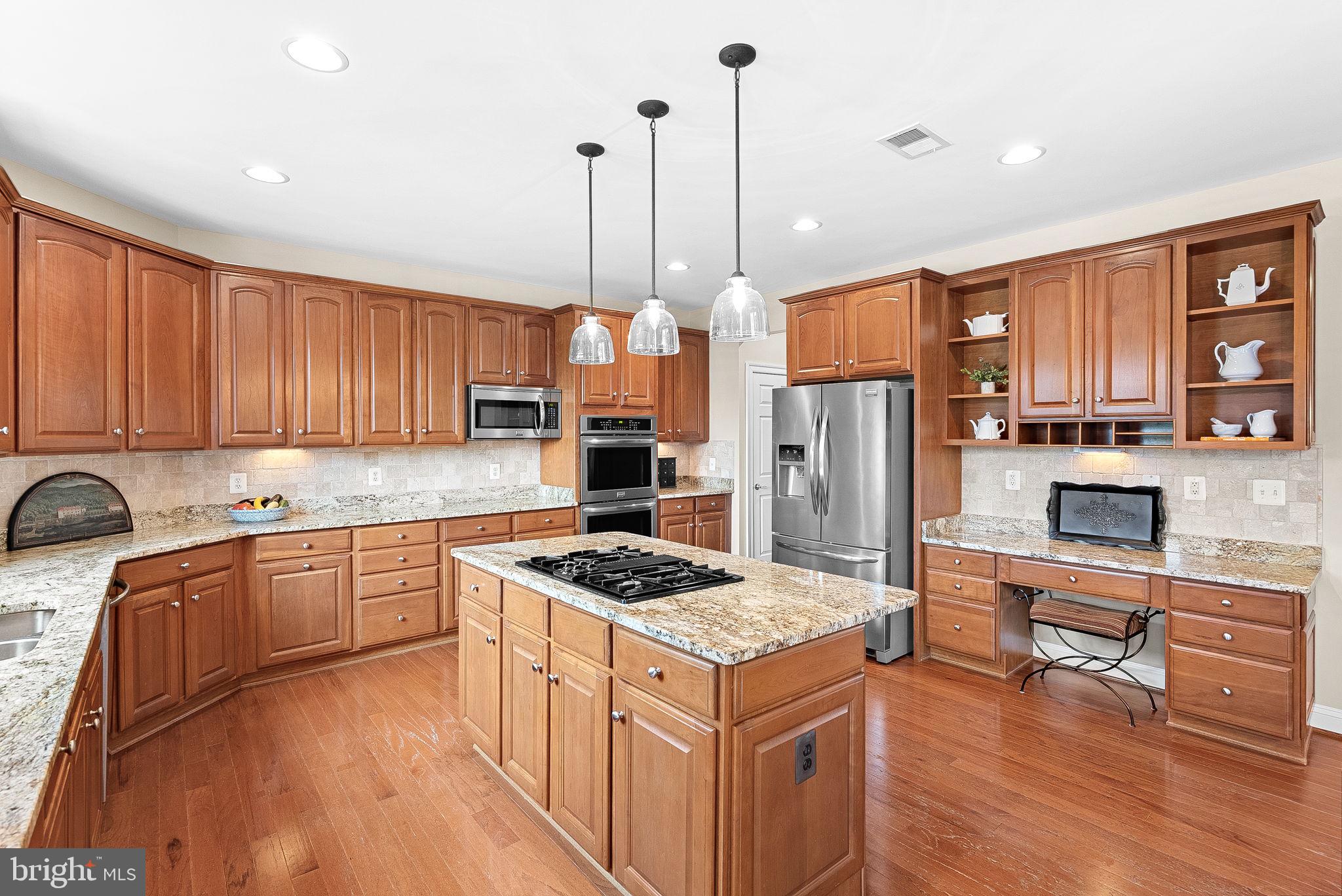 16534 Goldencrest Circle Purcellville, VA 20132 - Photo 36 of 117 Gallery Image 36