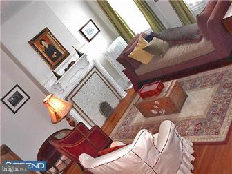 497 Ripka Street Philadelphia, PA 19128 - Photo 2 of 12 Living Room