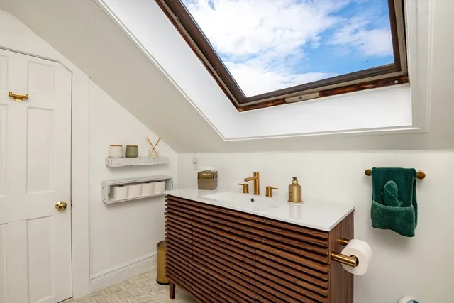 $619,900 | 156 Bridge Street, Unit B, Salem, MA 01970