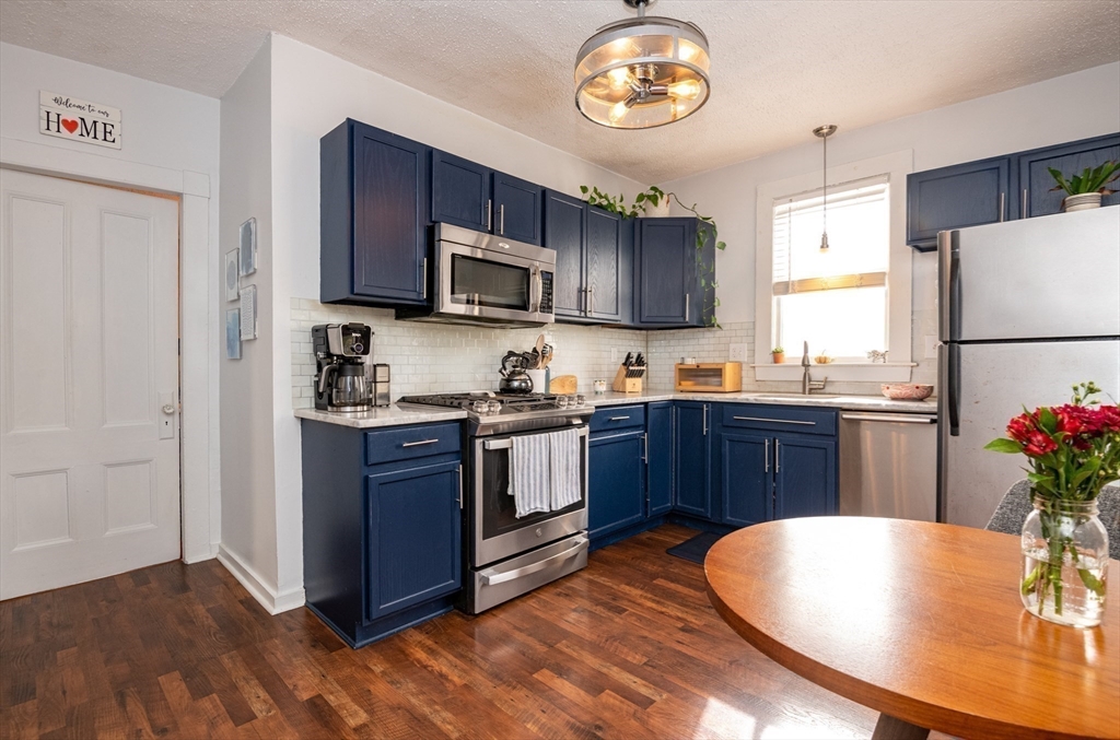 156 Bridge Street, Unit B Salem, MA 01970 - Photo 8 of 40