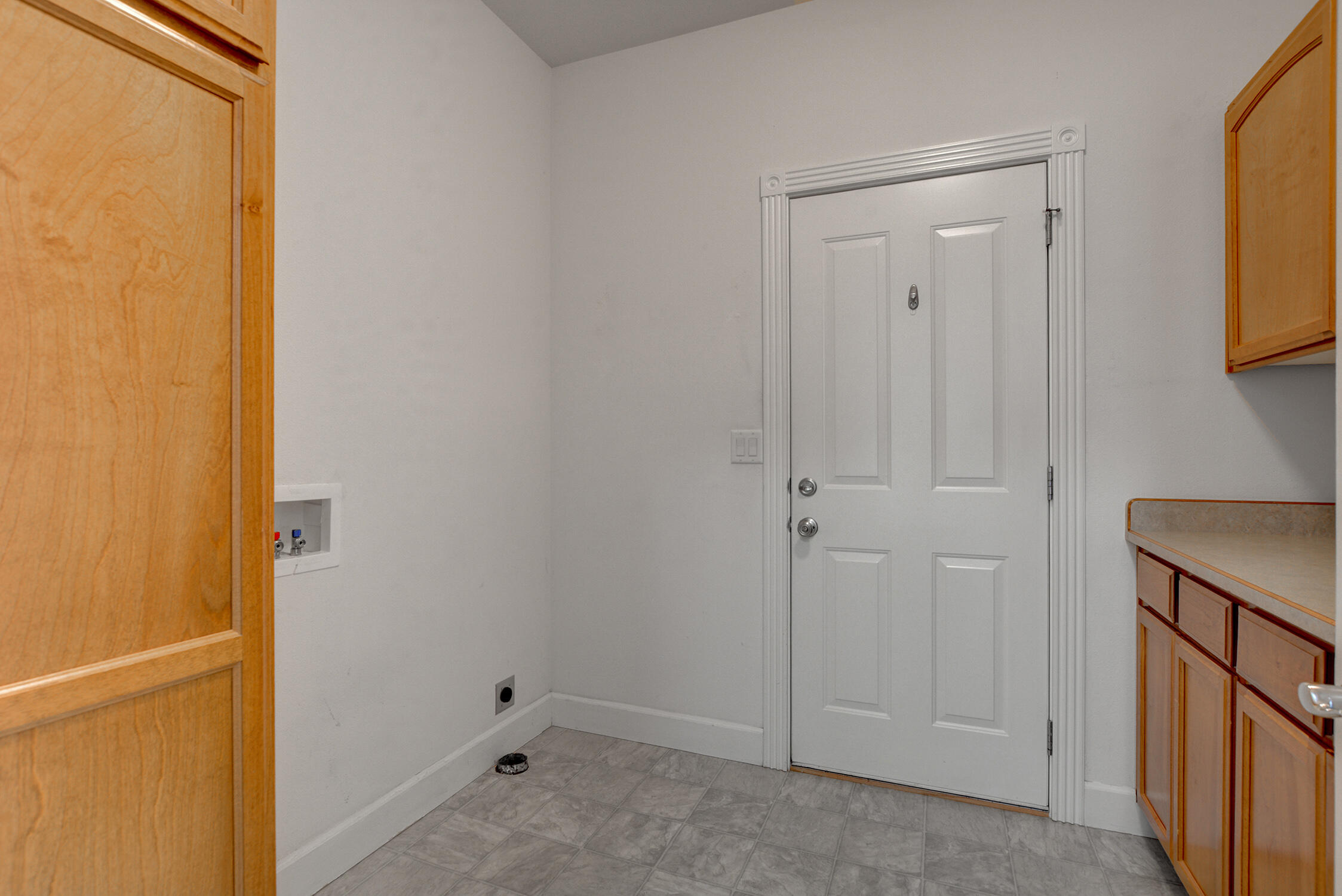 108 Sandridge Way Eagle Point, OR 97524 - Photo 41 of 55 DSC_6449_50_51Interior Custom Settings