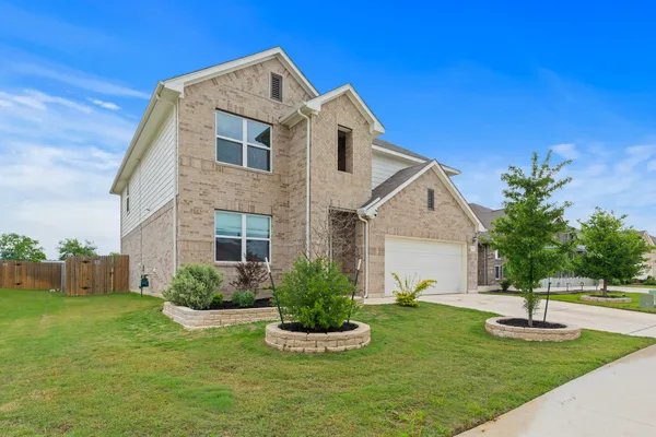 $449,999 | 13004 Zumpango Trace, Manor, TX 78653