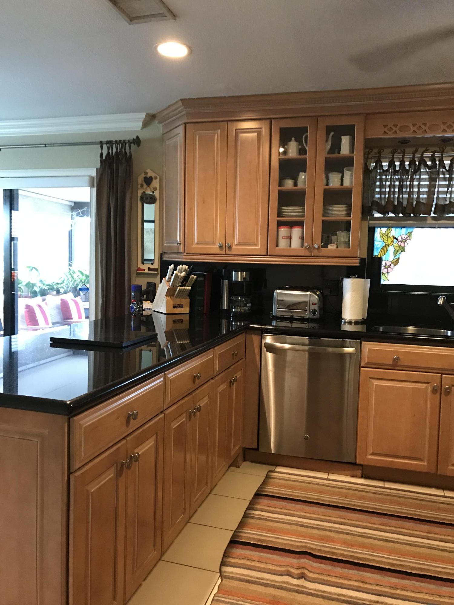 4661 Bison Street Boca Raton, FL 33428 - Photo 4 of 44 fran kitchen