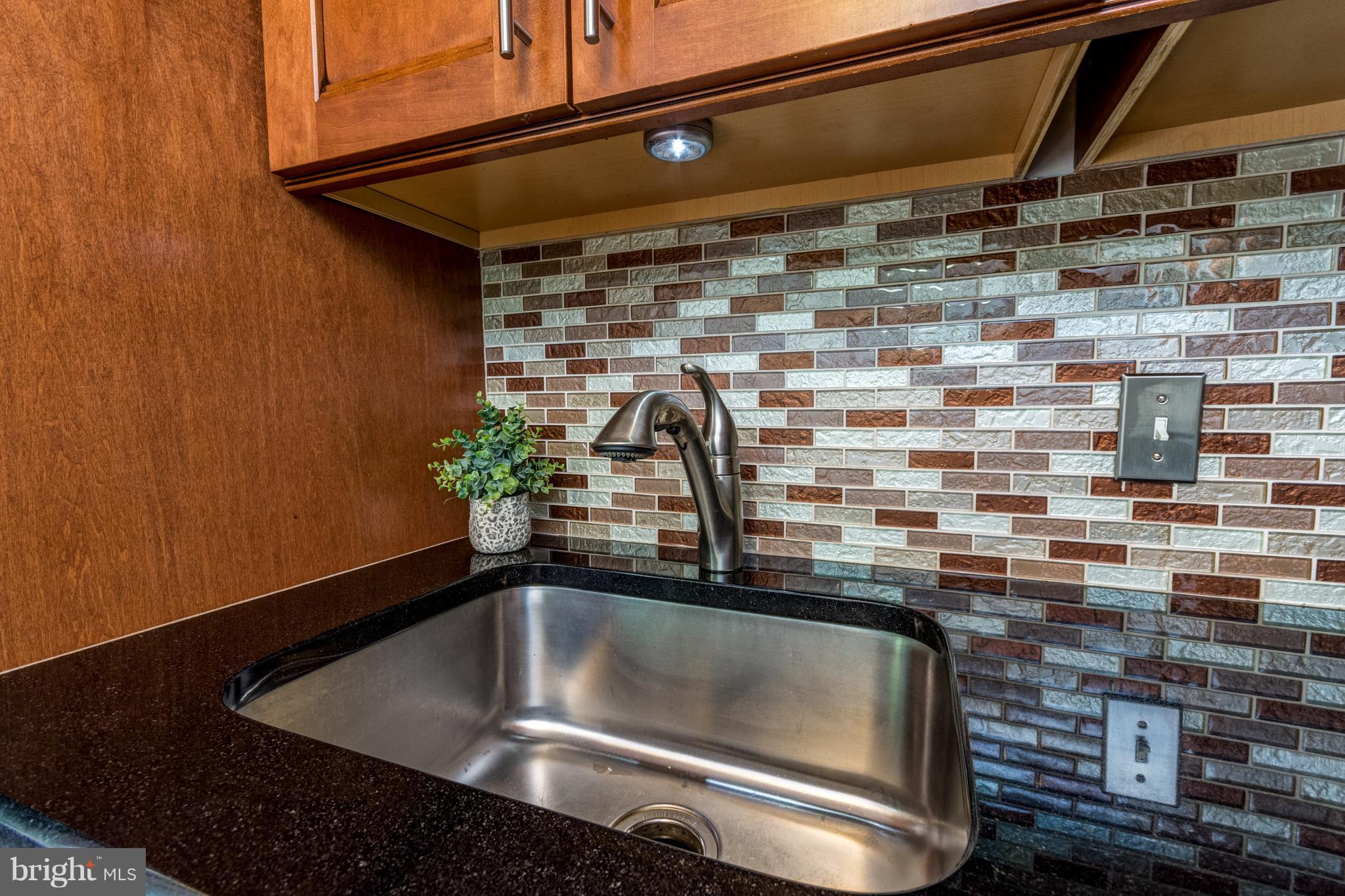 9945 Boise Road Laurel, MD 20708 - Photo 7 of 27 Beautiful tile backsplash