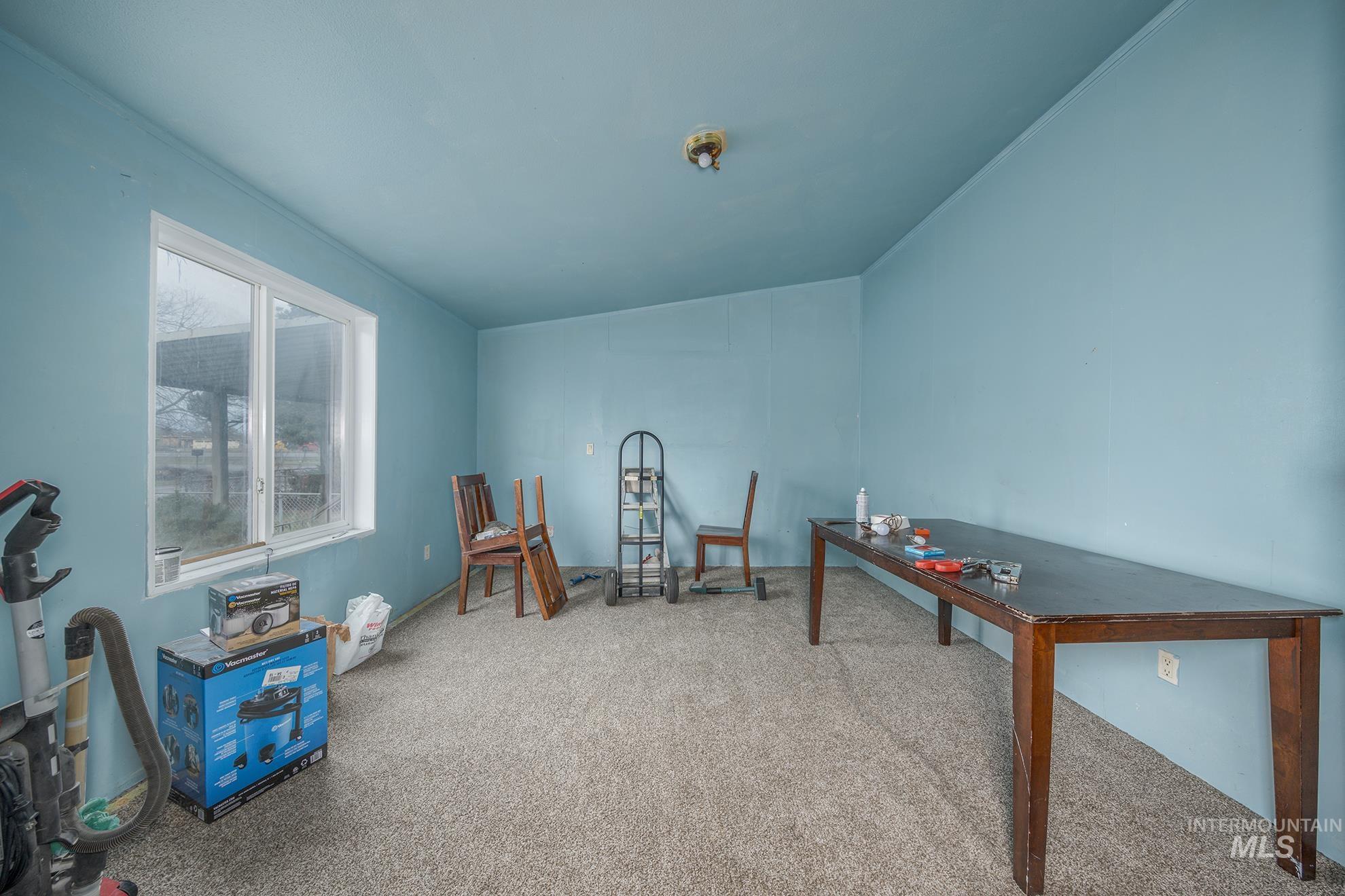 1445 Southeast Claude Road Ontario, OR 97914 - Photo 12 of 35