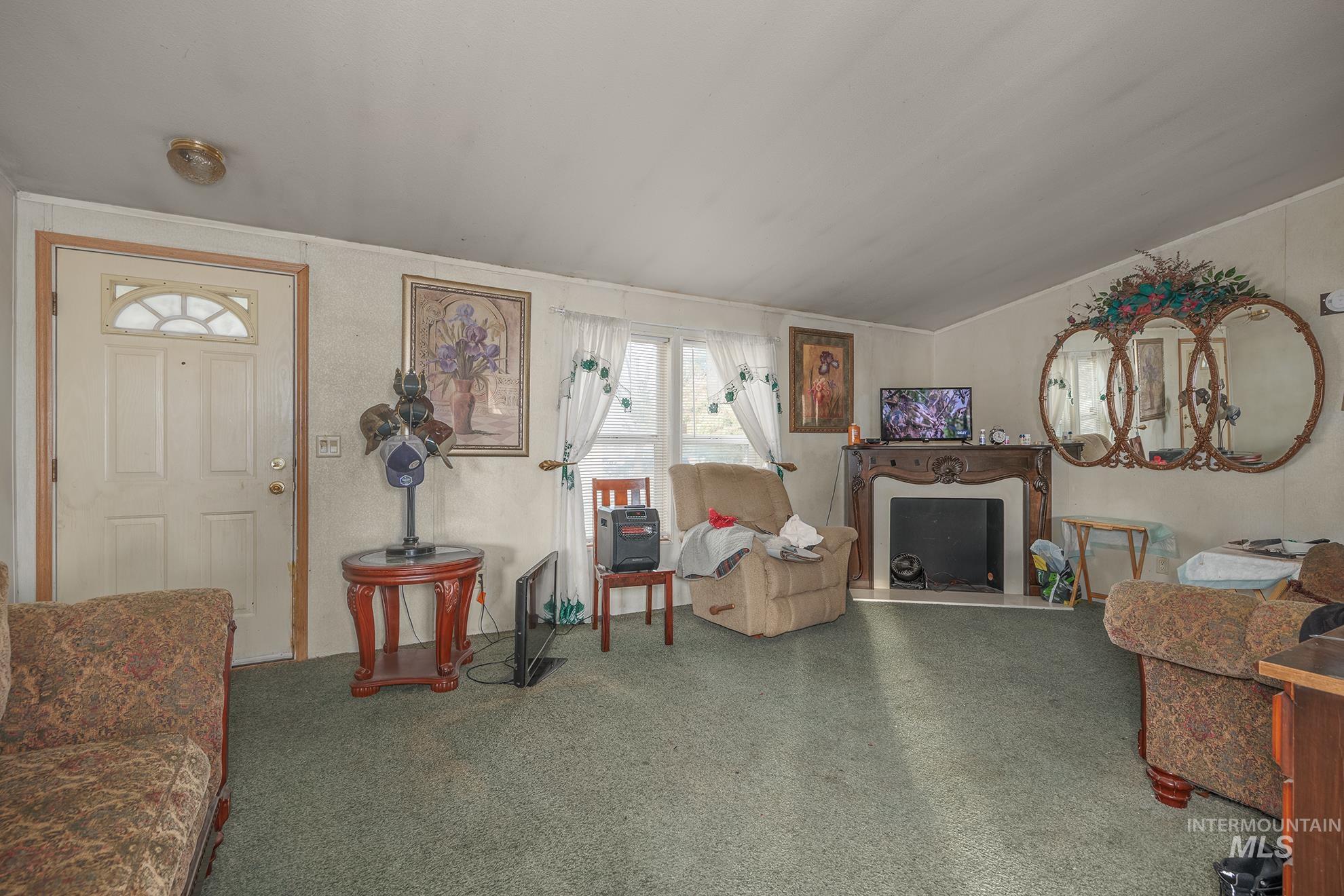 1445 Southeast Claude Road Ontario, OR 97914 - Photo 2 of 35