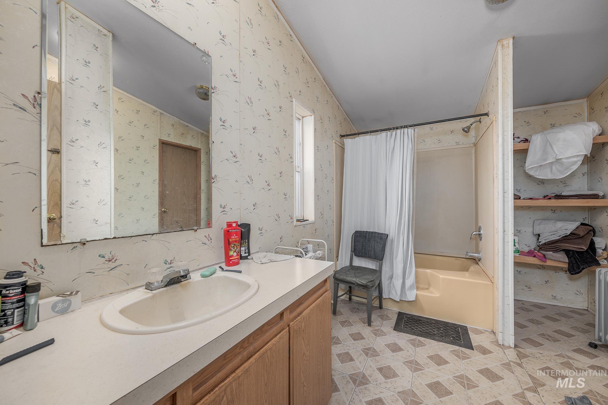 1445 Southeast Claude Road Ontario, OR 97914 - Photo 7 of 35