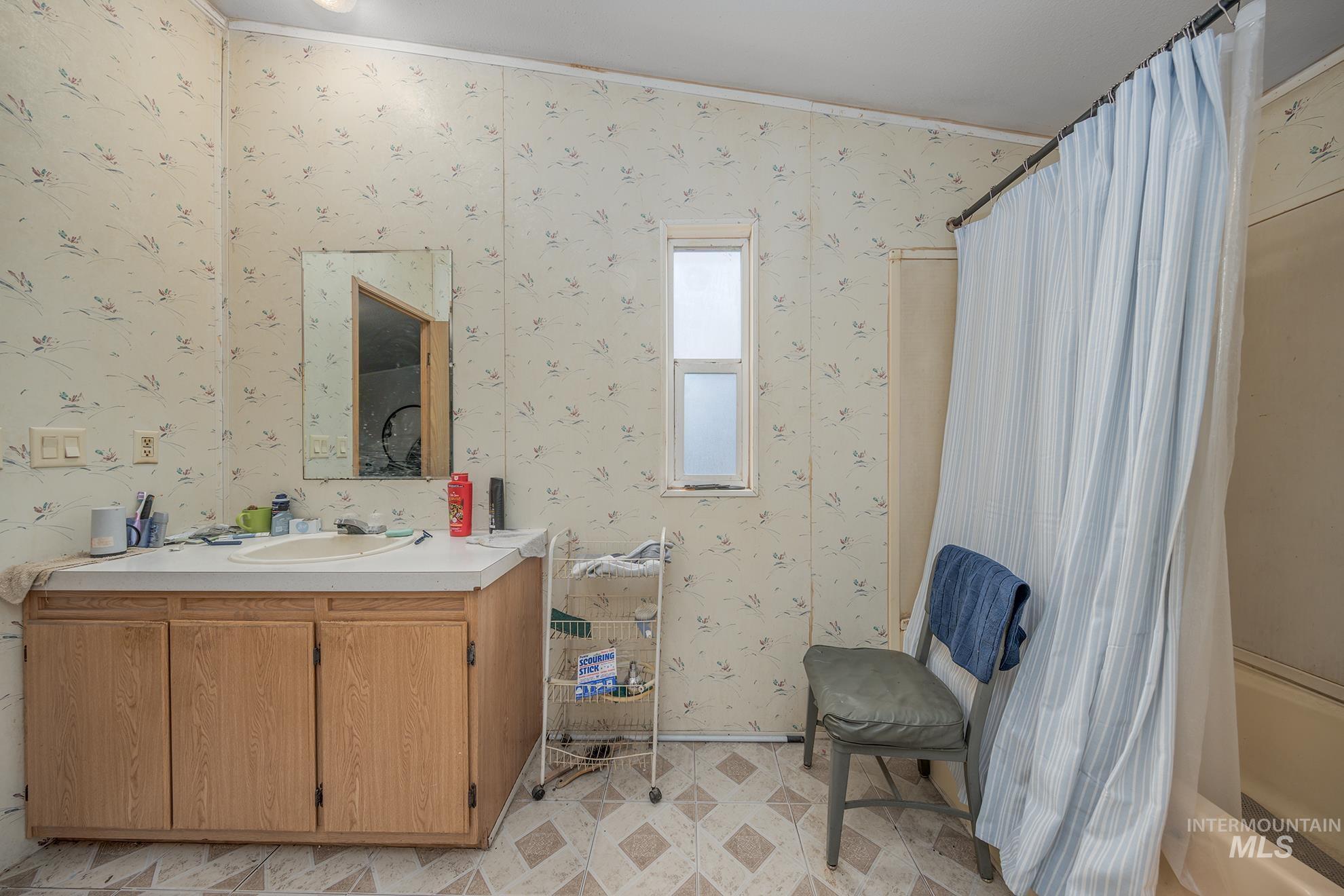 1445 Southeast Claude Road Ontario, OR 97914 - Photo 8 of 35