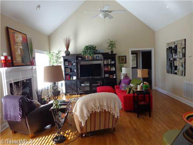 8124 Hawkins Road Clemmons, NC 27012 - Photo 5 of 9 Den/Family/Great Room. Open, airy, spacious den with vaulted ceiling.