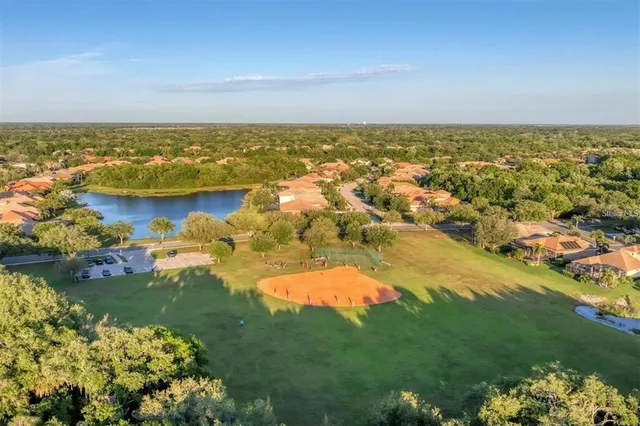 $589,000 | 224 Dahlia Court, Bradenton, FL 34212