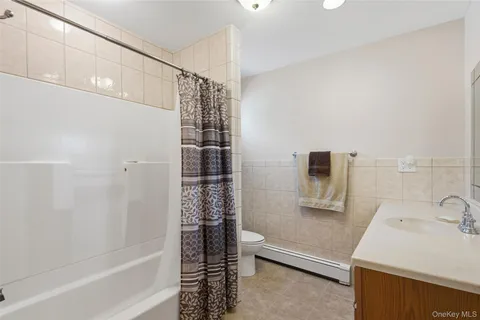 $899,990 | 2185 Sycamore Avenue, Ronkonkoma, NY 11779