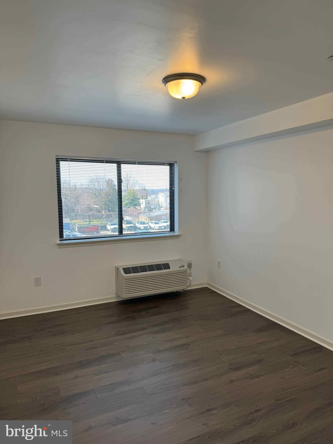 6618 Ridge Avenue, Unit 406 Philadelphia, PA 19128 - Photo 7 of 9