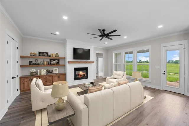 $464,500 | 355 Private Road 5440, Point, TX 75472