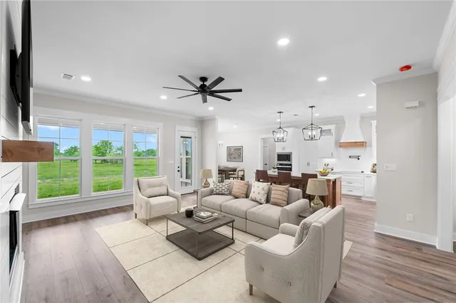 $464,500 | 355 Private Road 5440, Point, TX 75472