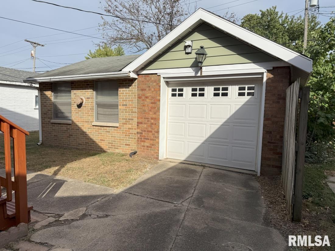 1612 South 4th Street Springfield, IL 62703 - Photo 2 of 16