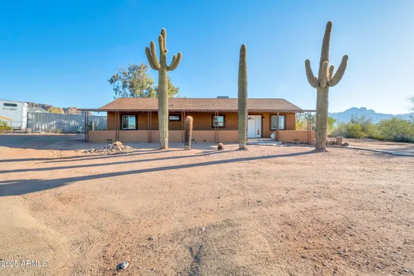 $399,900 | 4253 North Plaza Drive, Apache Junction, AZ 85120