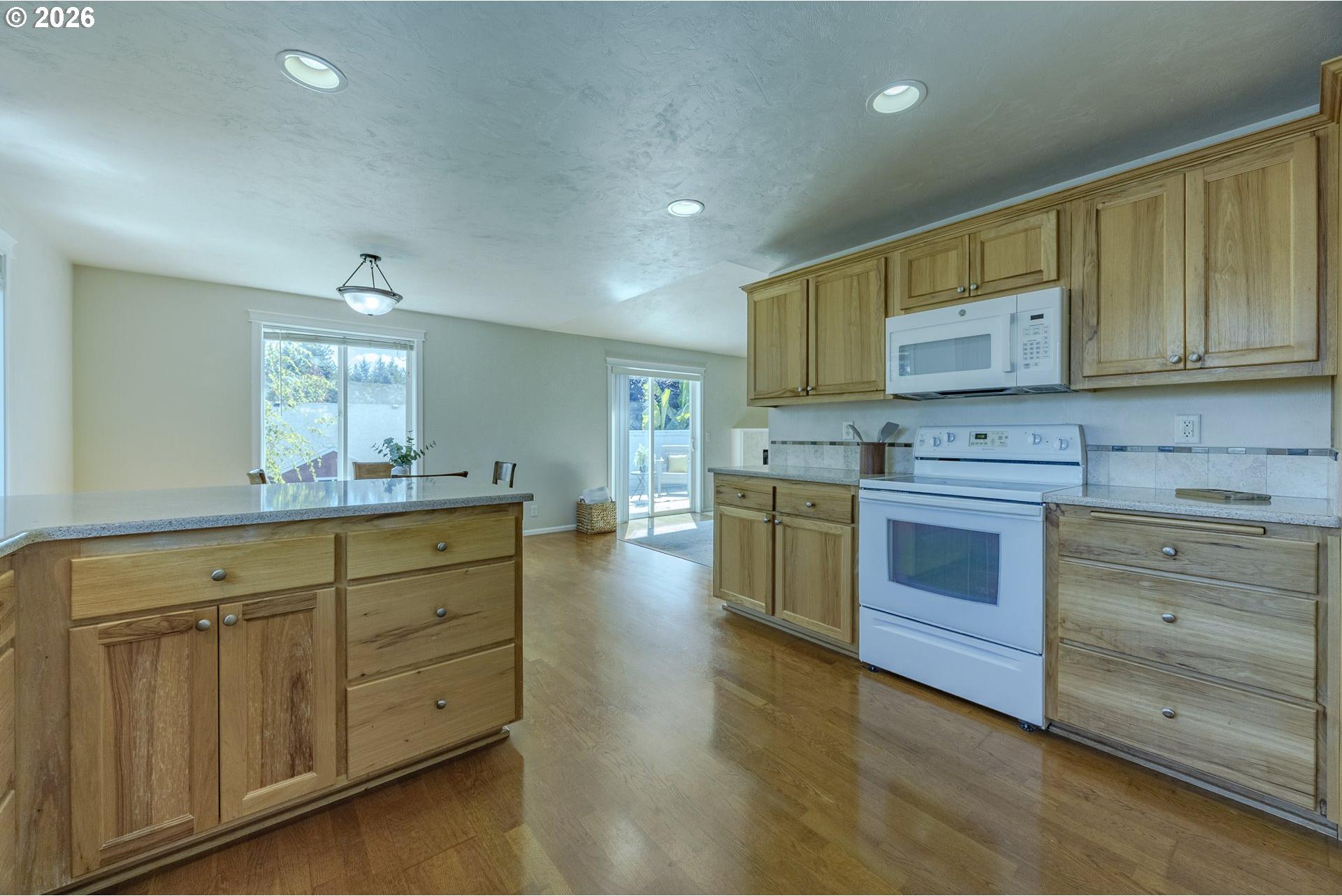 755 South 47th Place Springfield, OR 97478 - Photo 20 of 44 Gallery Image 20