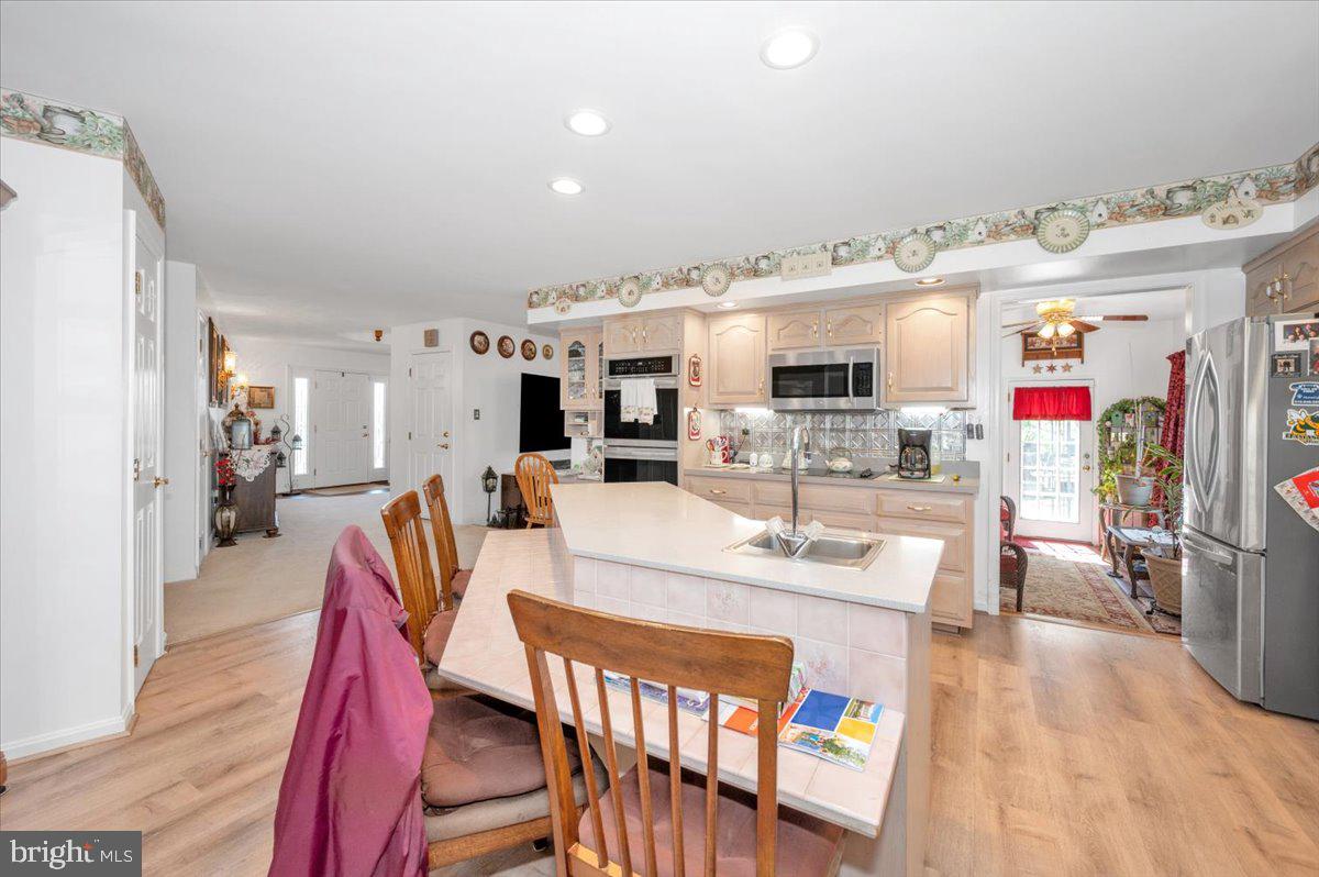 4810 Reyburn Court North Mount Airy, MD 21771 - Photo 23 of 61 Bright and inviting kitchen space.