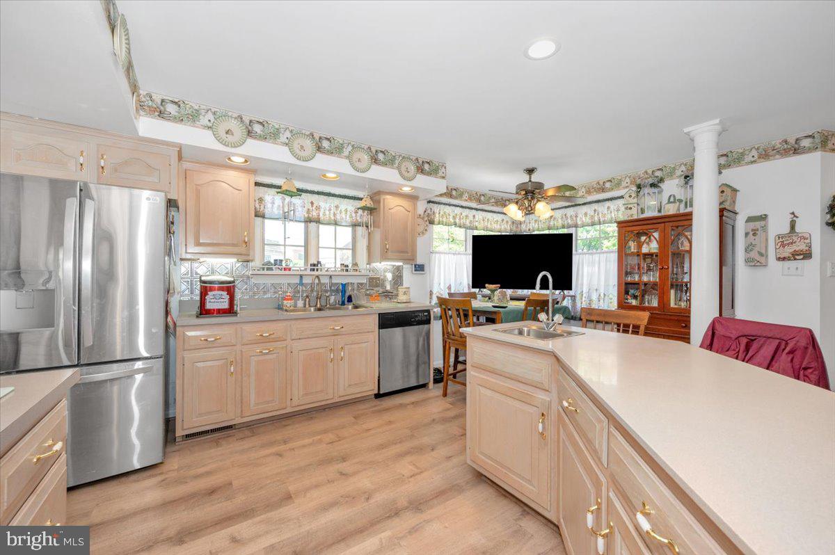 4810 Reyburn Court North Mount Airy, MD 21771 - Photo 27 of 61 Bright and inviting kitchen space.