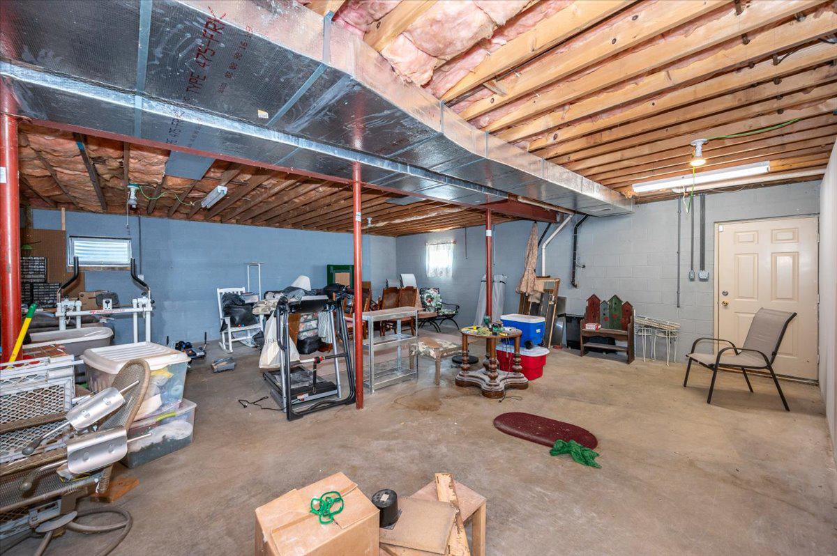 4810 Reyburn Court North Mount Airy, MD 21771 - Photo 51 of 61 a view of a room with gym equipment