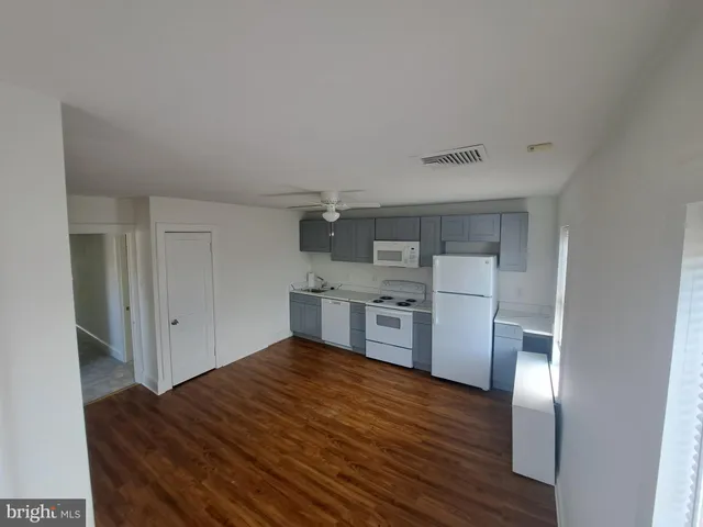 $1,600 | 129 Bellevue Avenue, Penndel, PA 19047