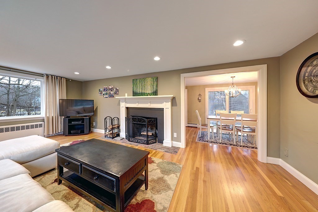 5 Howlett Street Topsfield, MA 01983 - Photo 12 of 24 Gallery Image 12