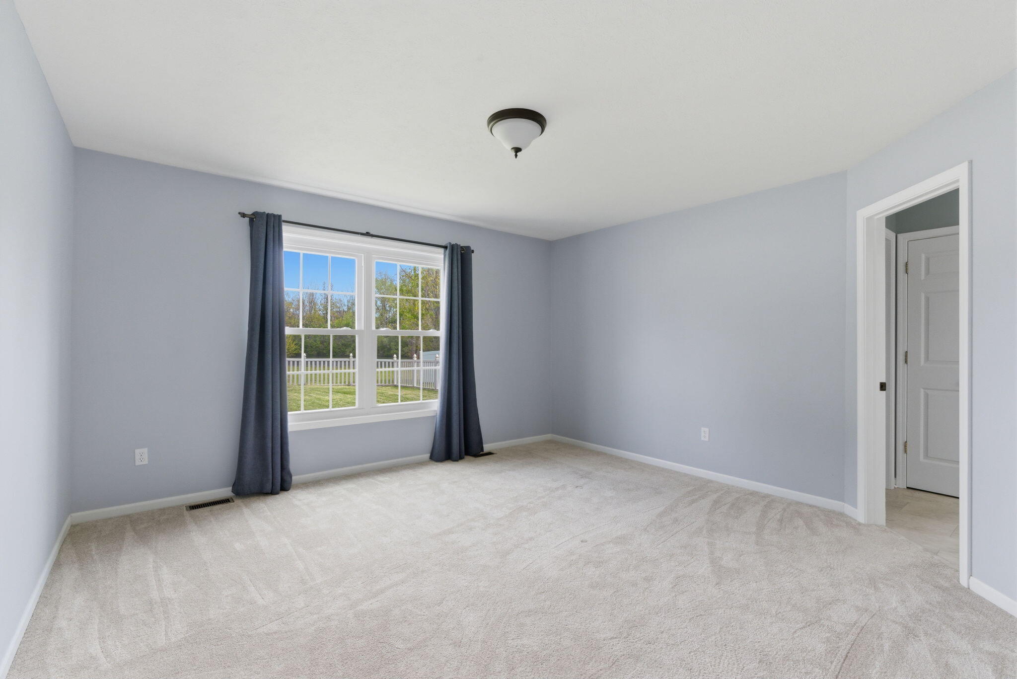 1406 Pine Creek Road Valparaiso, IN 46383 - Photo 13 of 30 2048x1367