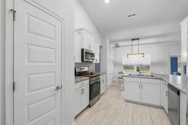 $410,000 | 14351 Carolina Chickadee Road, Weeki Wachee, FL 34614