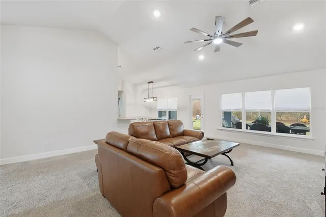 $410,000 | 14351 Carolina Chickadee Road, Weeki Wachee, FL 34614