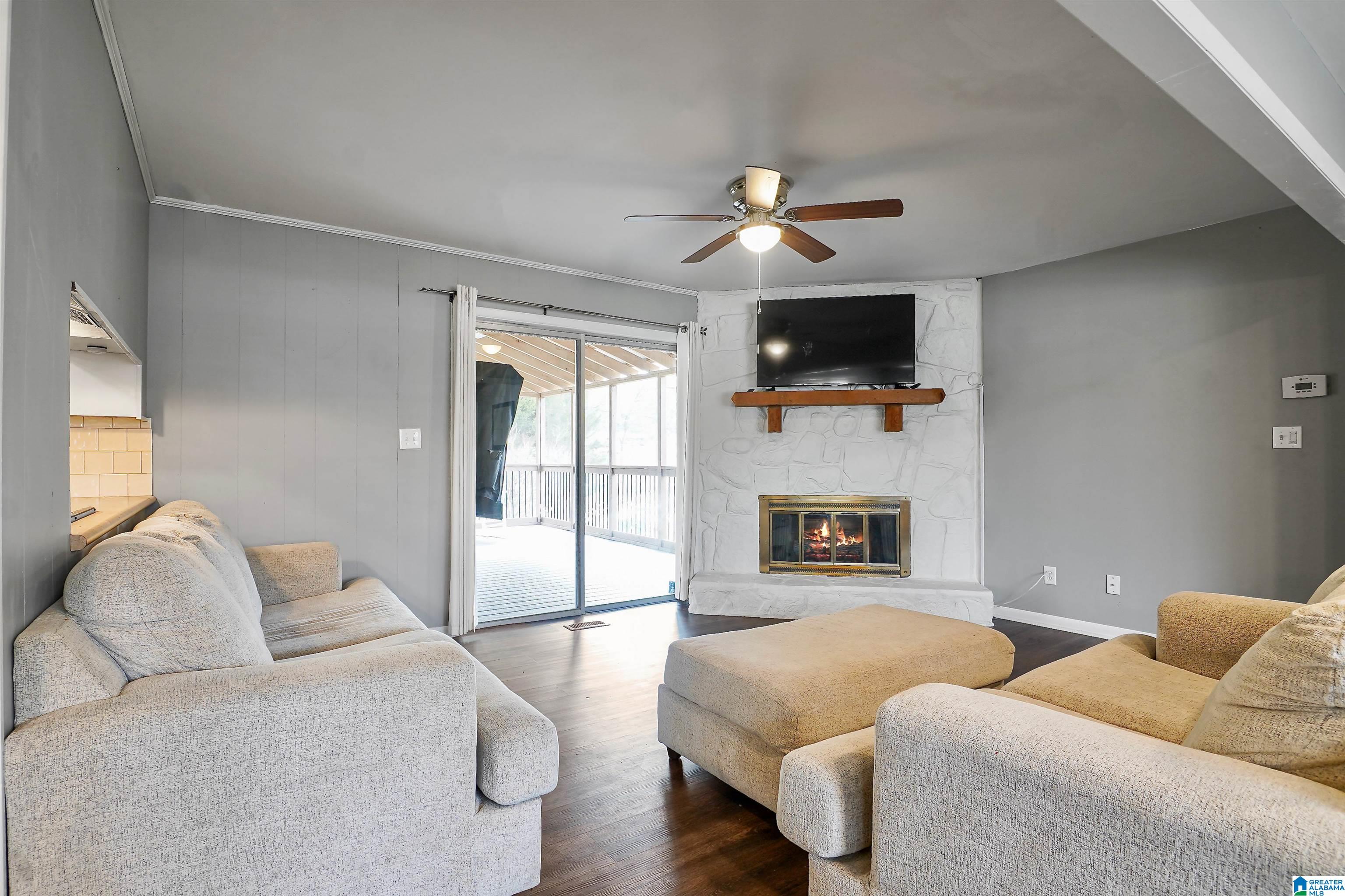 250 Pamela Drive Calera, AL 35040 - Photo 5 of 25