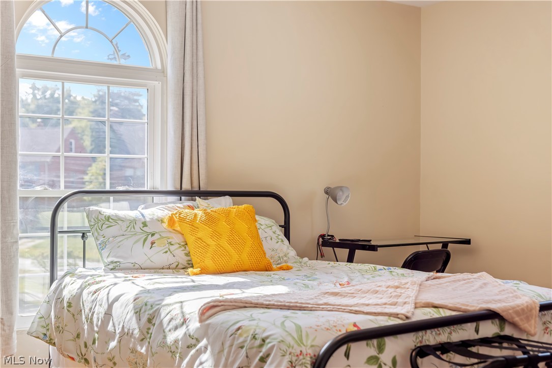 1254 Castleton Road Cleveland Heights, OH 44121 - Photo 17 of 27 Gallery Image 17